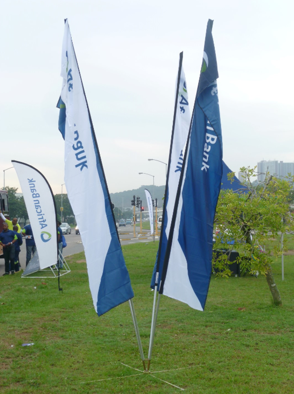 Cluster flag installation